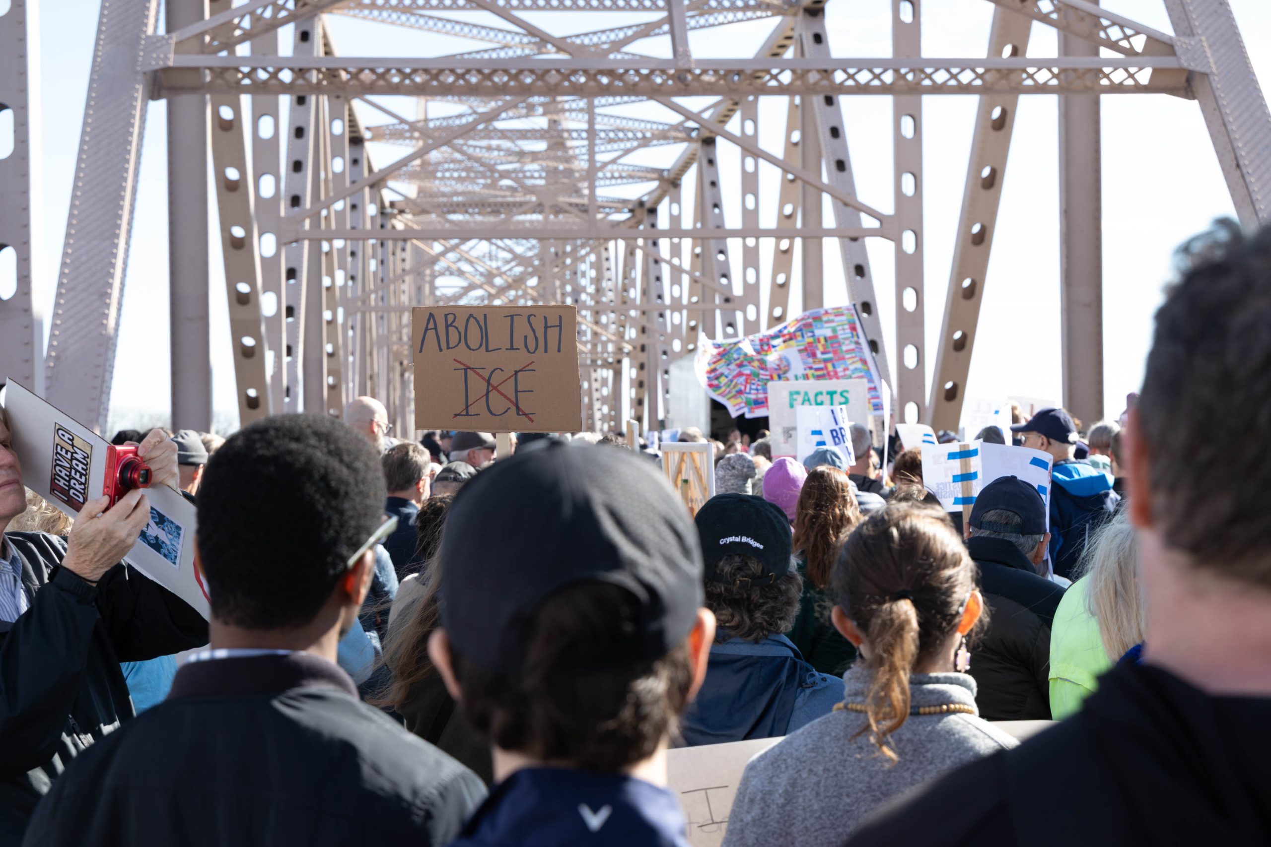 Hundreds rally on MLK Bridge to denounce ICE, support immigrants