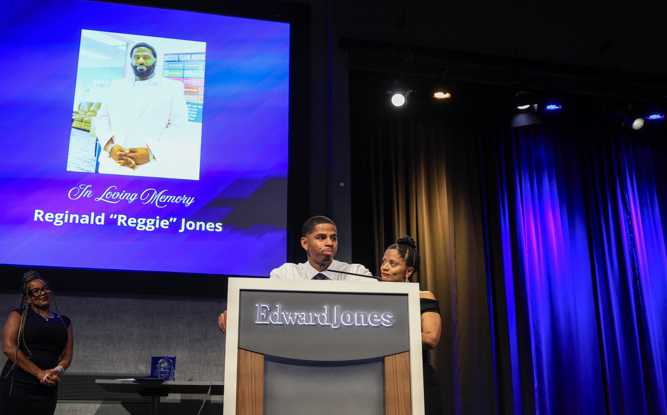 Boys & Girls Clubs celebrate service — and mourn a leader