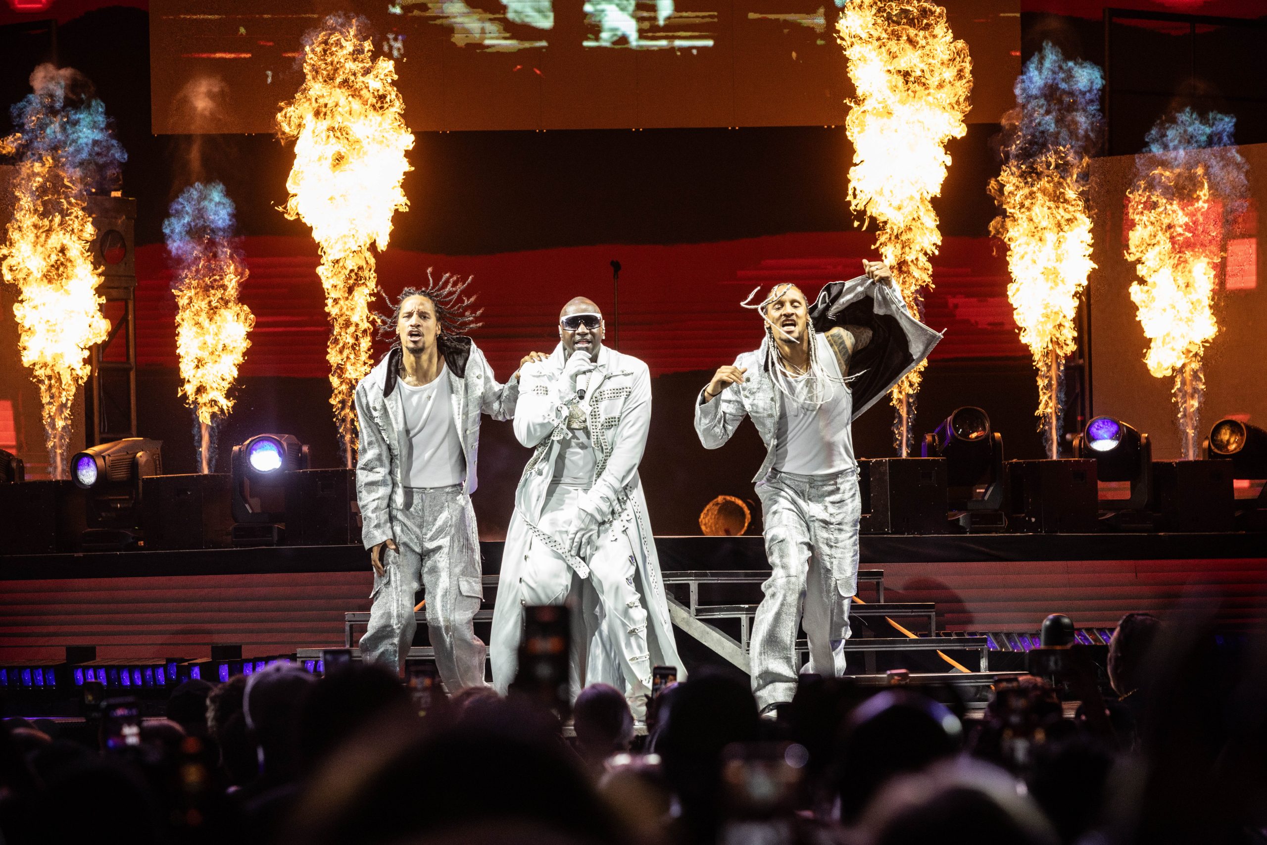 Akon and Ne-Yo remind St. Louis of their staying power